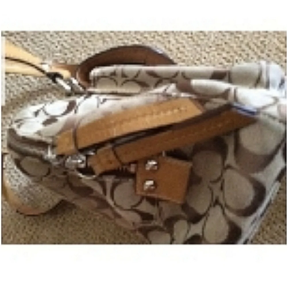 XLARGE AUTHENTIC COACH SIGNATURE C AND GENUINE LEATHER HANDBAG 15W x 13L